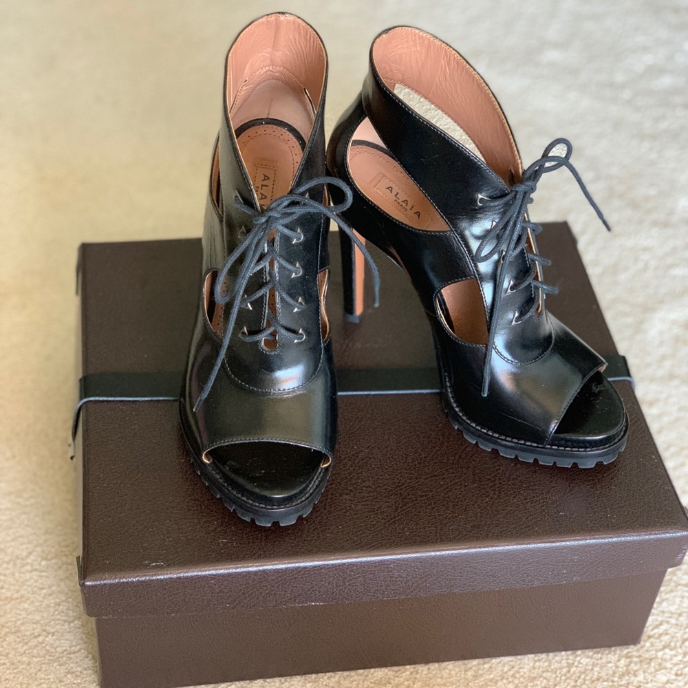 Alaïa booties BRAND NEW